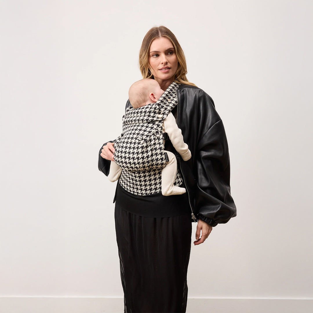 Minuvy Embrace Baby Carrier