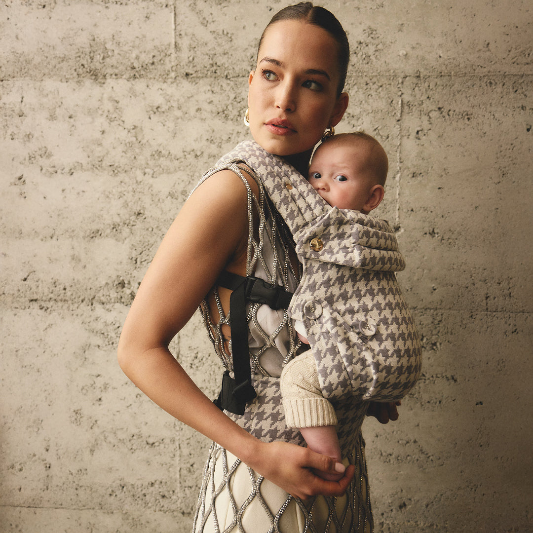 Minuvy Embrace Baby Carrier
