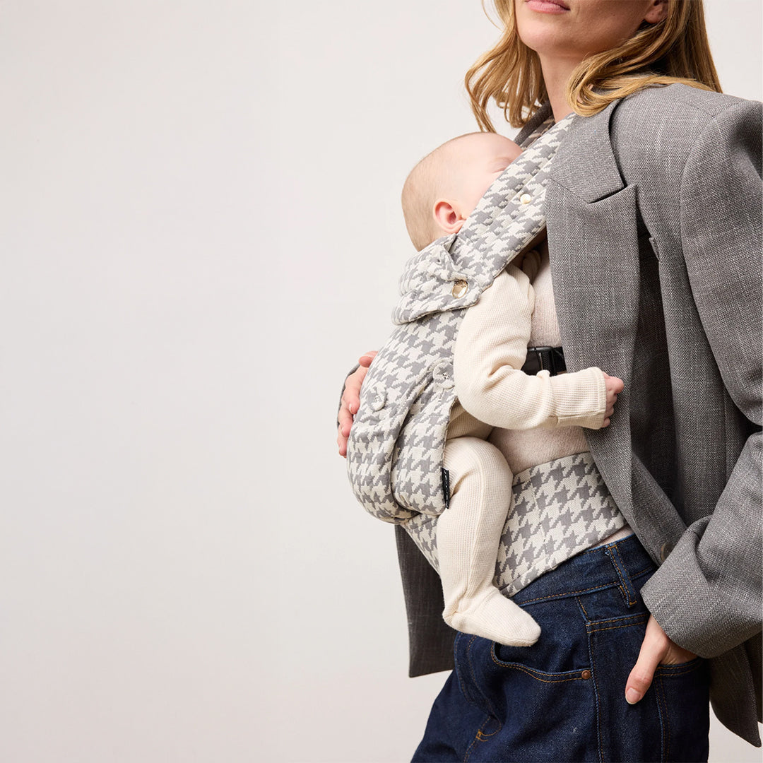 Minuvy Embrace Baby Carrier